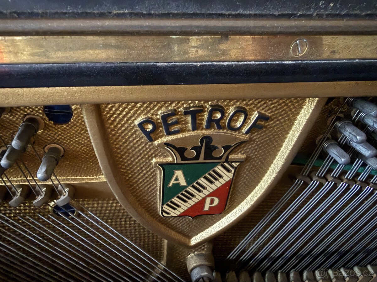 Piano zn. Petrof - 5