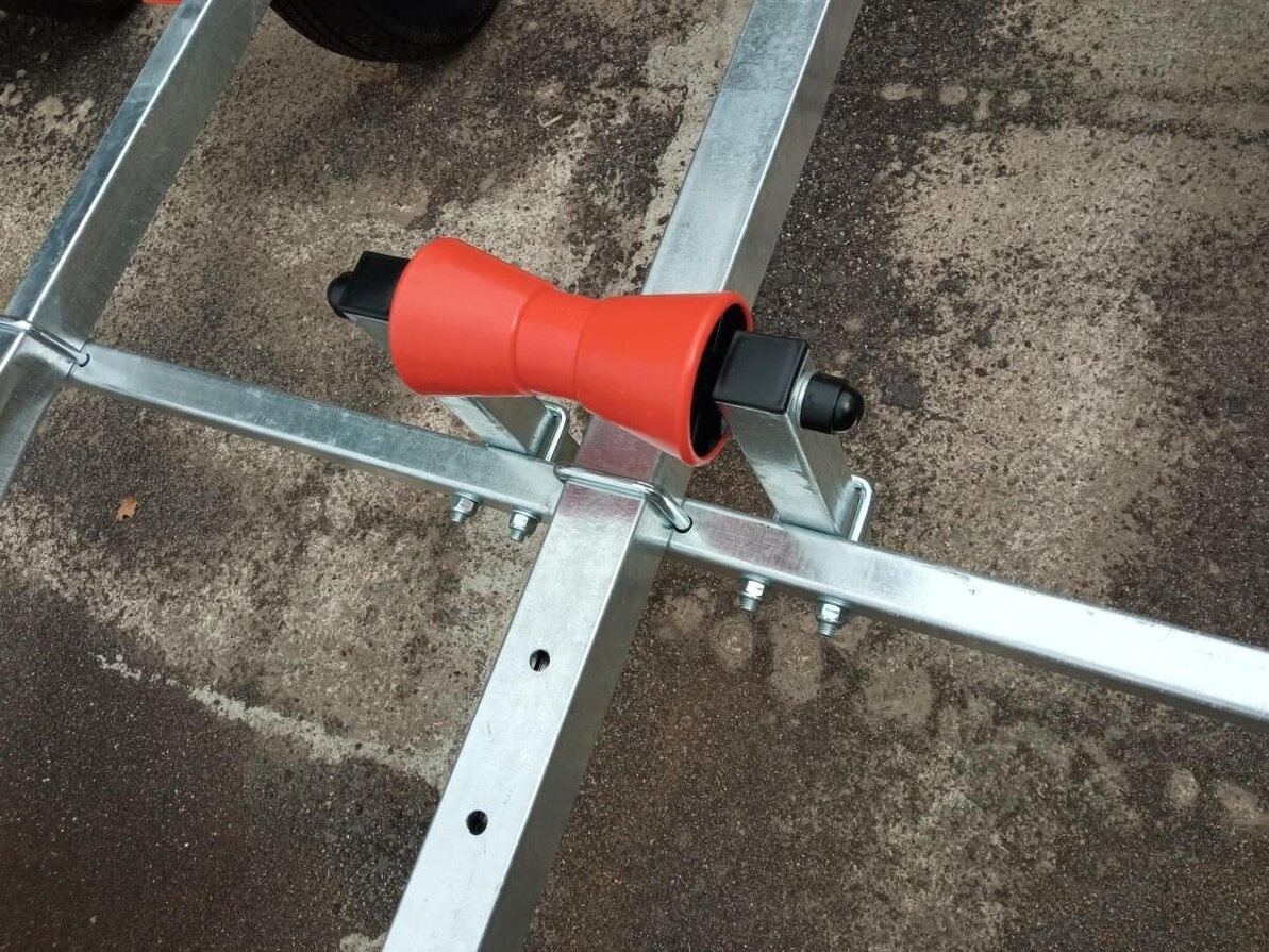 Přívěs Thomas BT-500L 500kg pro loď do 4,3m