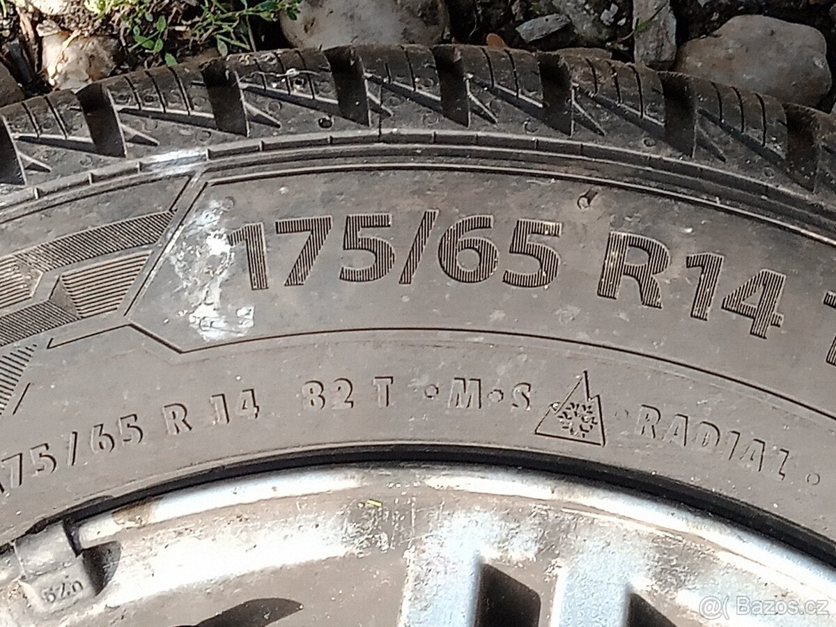 Prodám zánovní ALU kompletní zimní kola na Ford - 5