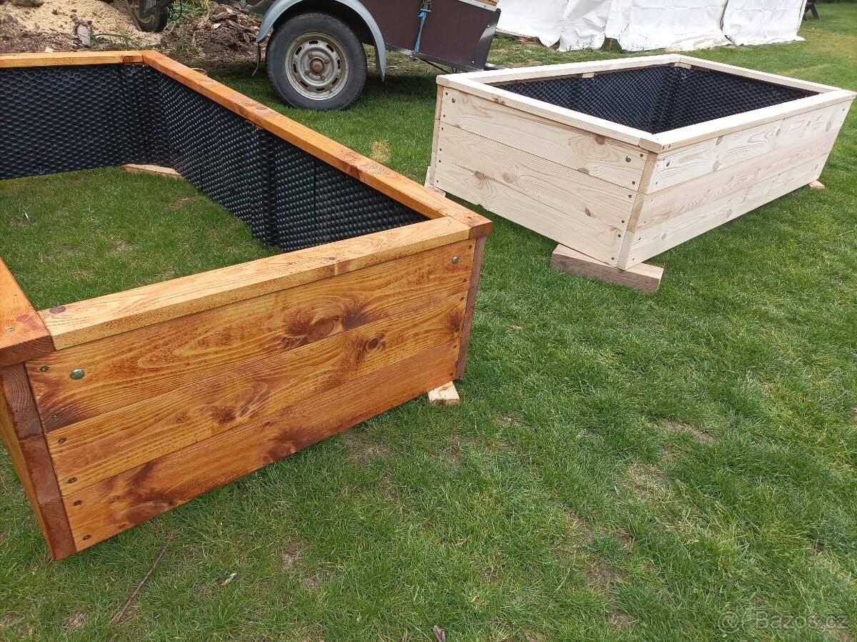 Vyvýšený záhon, květináč, truhlík - 5