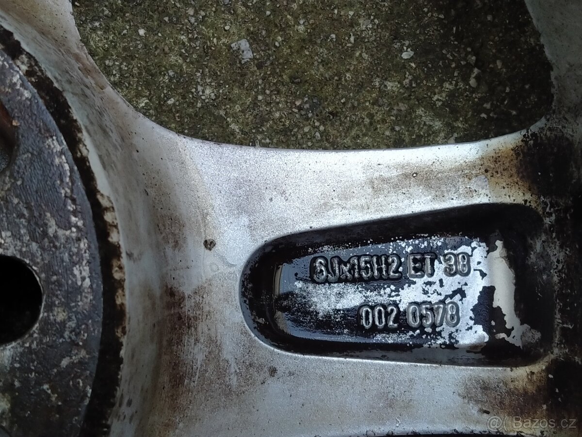 Alu disky originál Škoda 6J x 15 H2, 5x100, ET 38 - 5