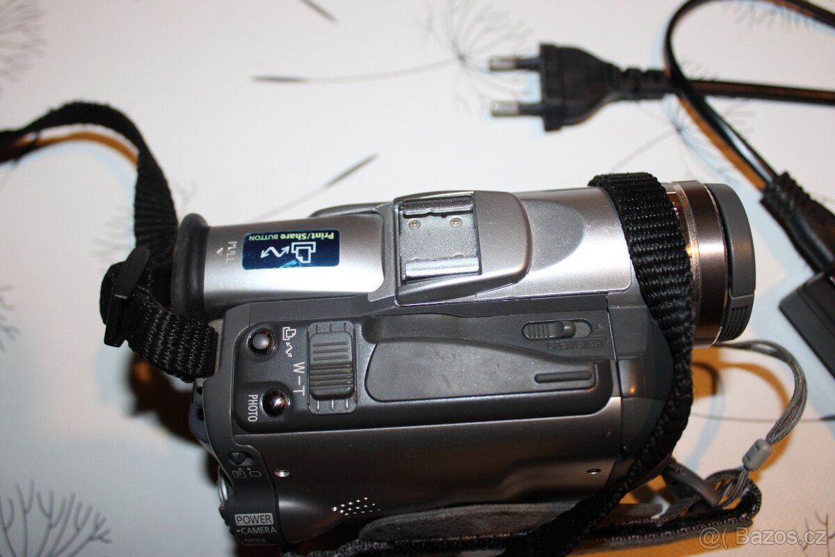 Kamera Canon MVX200i - 5