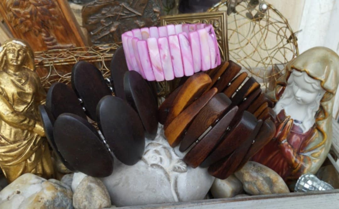 Staré šperky a bižuterie viz fota. Cena za kus 150 Kč. - 5