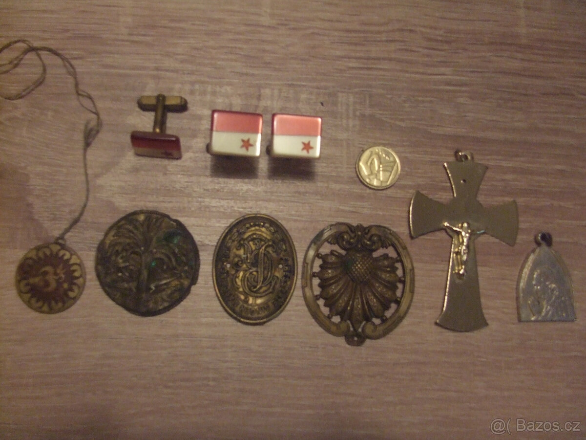 Kameninové nádoby, lžíce, vidličky, svícen, madonka a jiné - 5