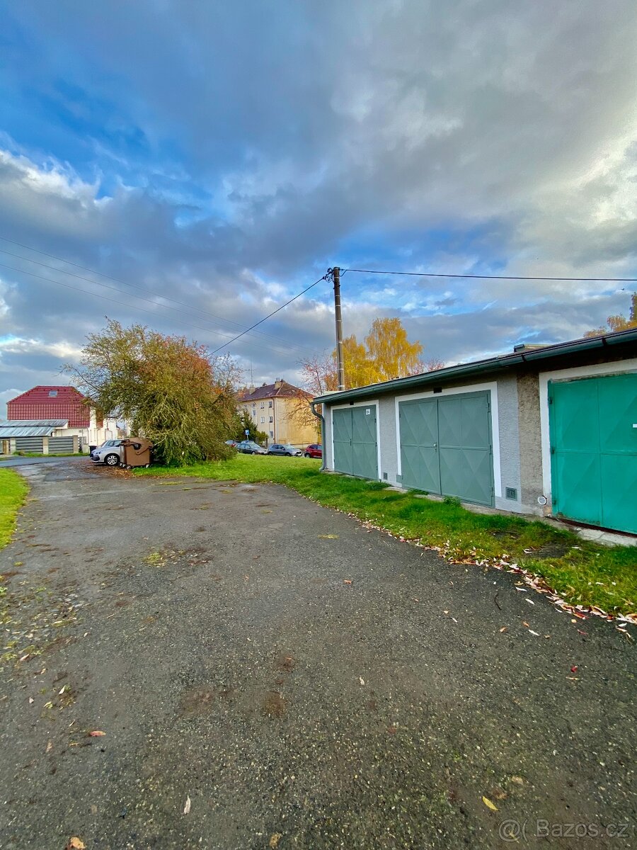 Pronájem garáže v Tachově - 5