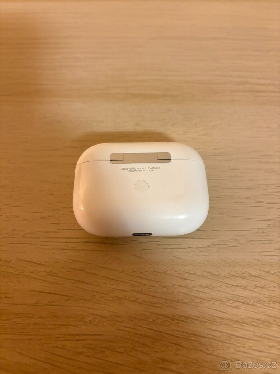 Bezdrátová sluchátka Apple AirPods Pro (2022) - 5