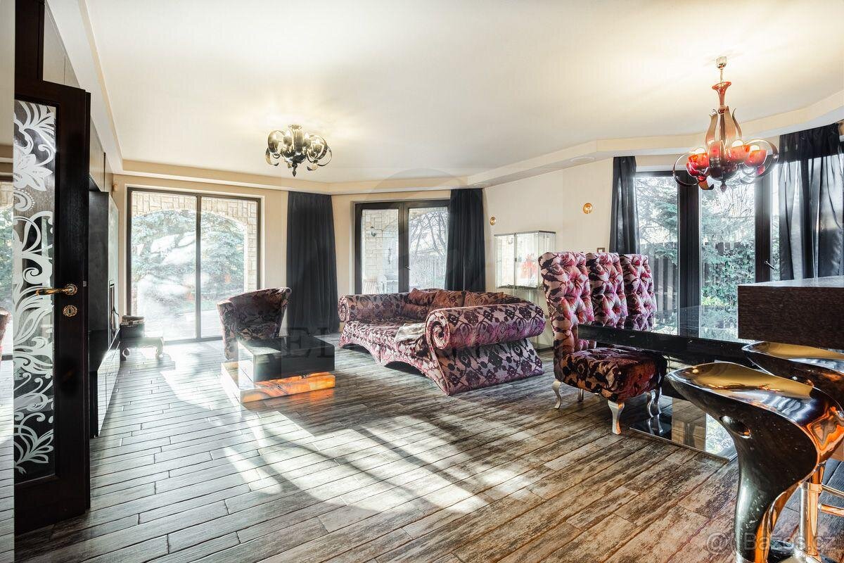 7+1, 354m2, Přední Kopanina - 5