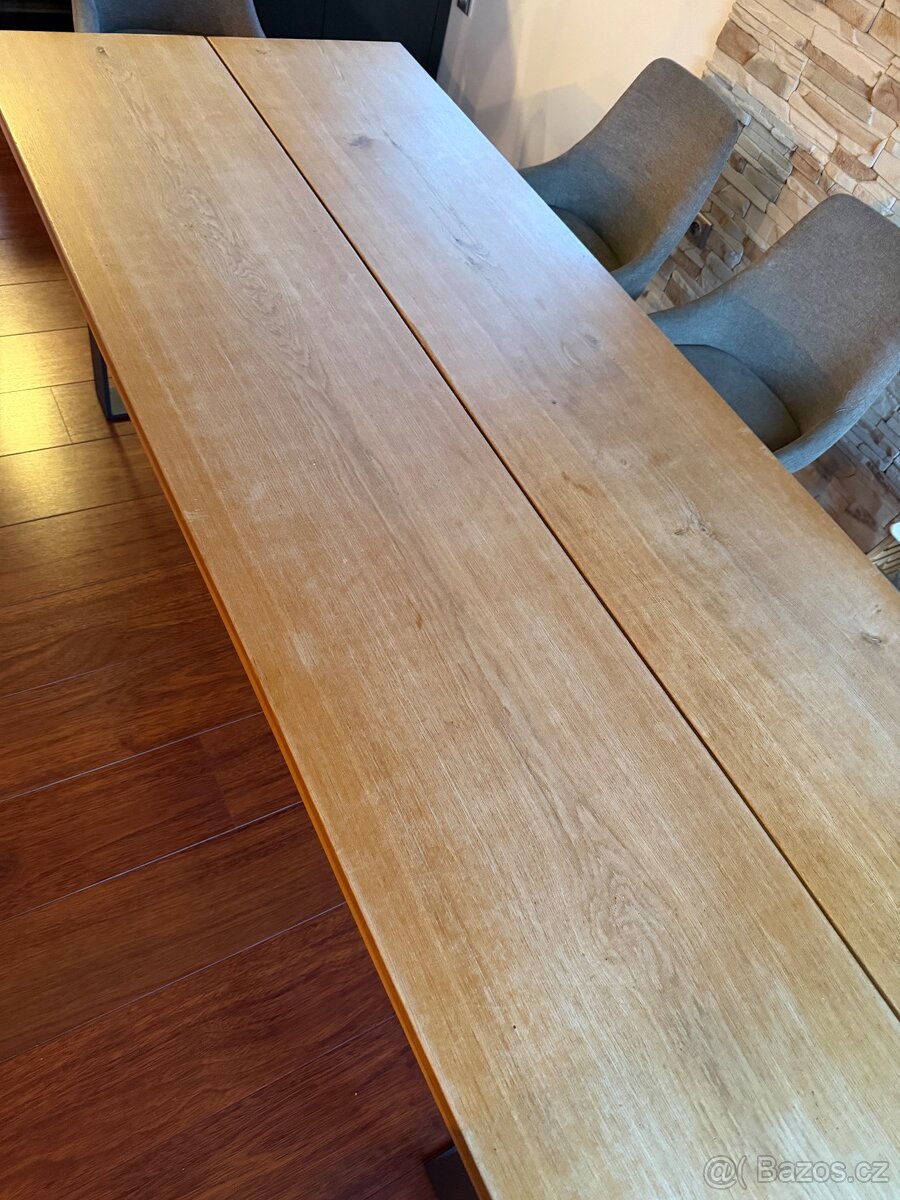 Jídelní stůl velký - 5