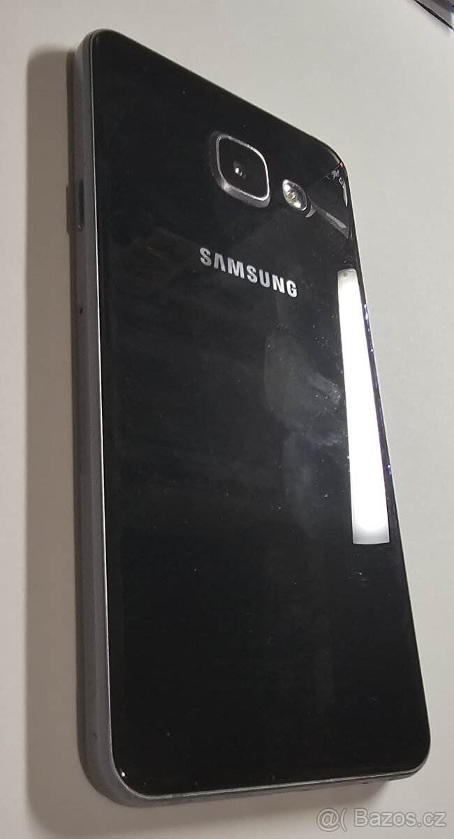 Samsung Galaxy A3 (2016) LTE - sběratelský kousek - 5