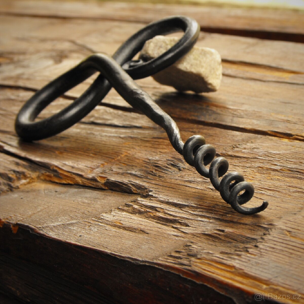 Vývrtka, otvírák na pivo, nekonečno, Uroboros - 5