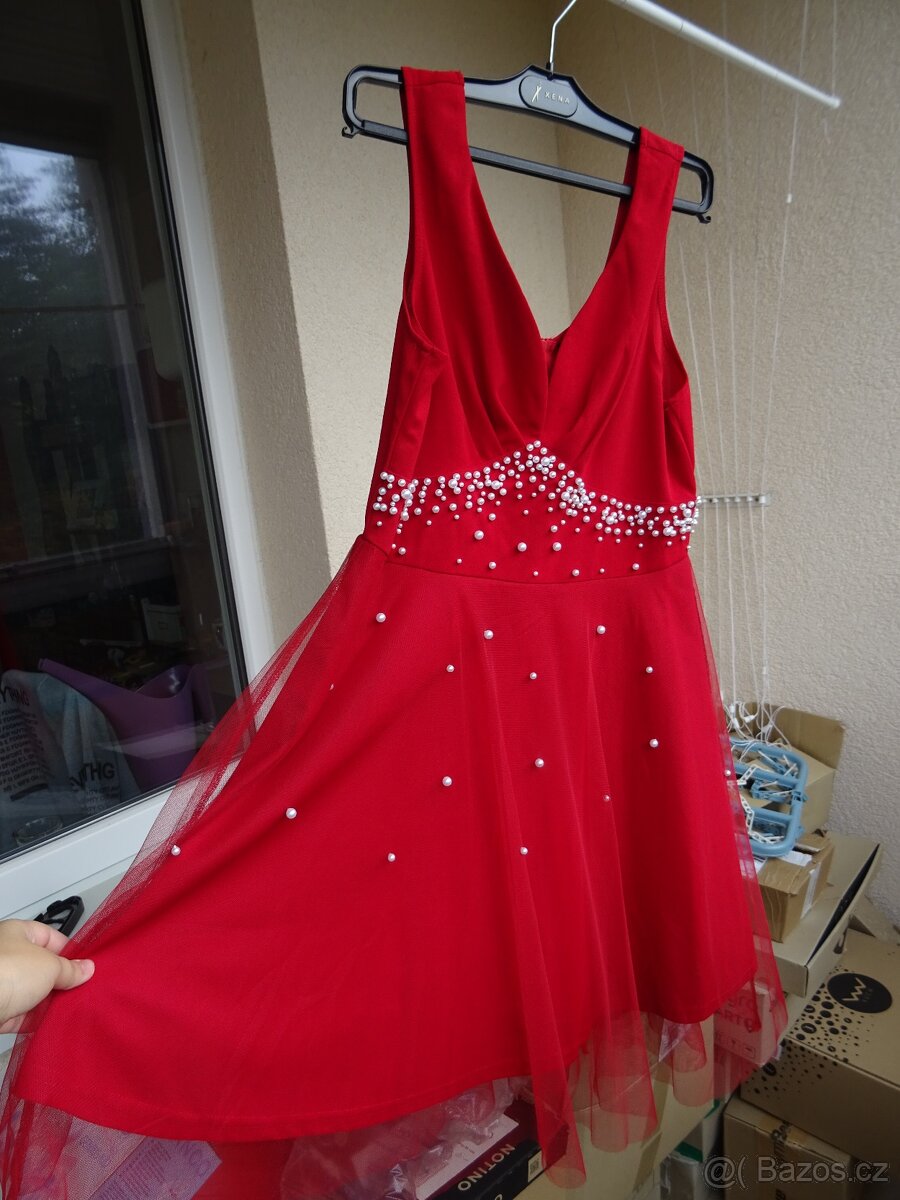 Plesové šaty s perličkami, vínové - 5