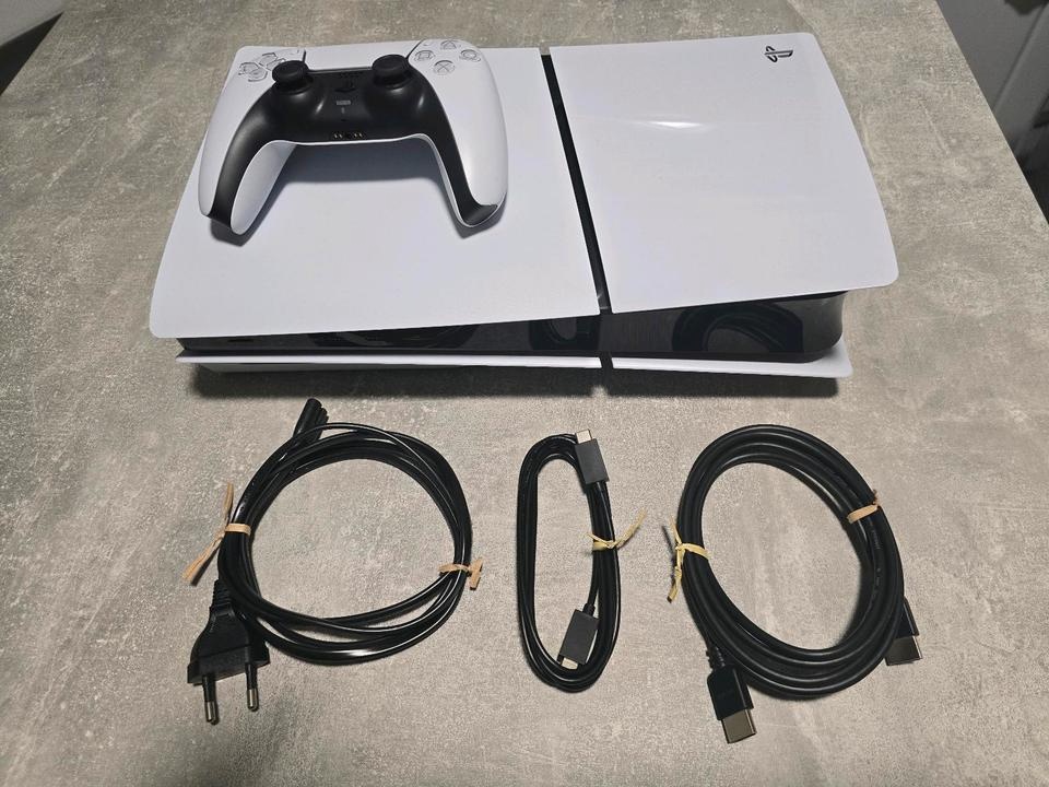 PlayStation 5 Slim s mechanikou - 5