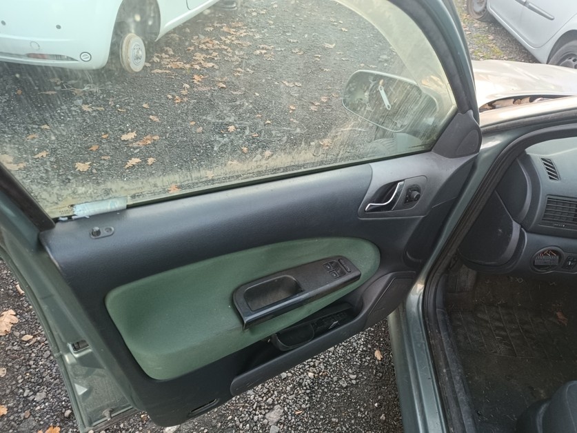 ND z Škoda Octavia 1896.cm3 81.kw nafta r.v.2002 (K61) - 5