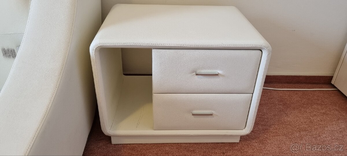 Designová manželská postel + noční stolky - 5