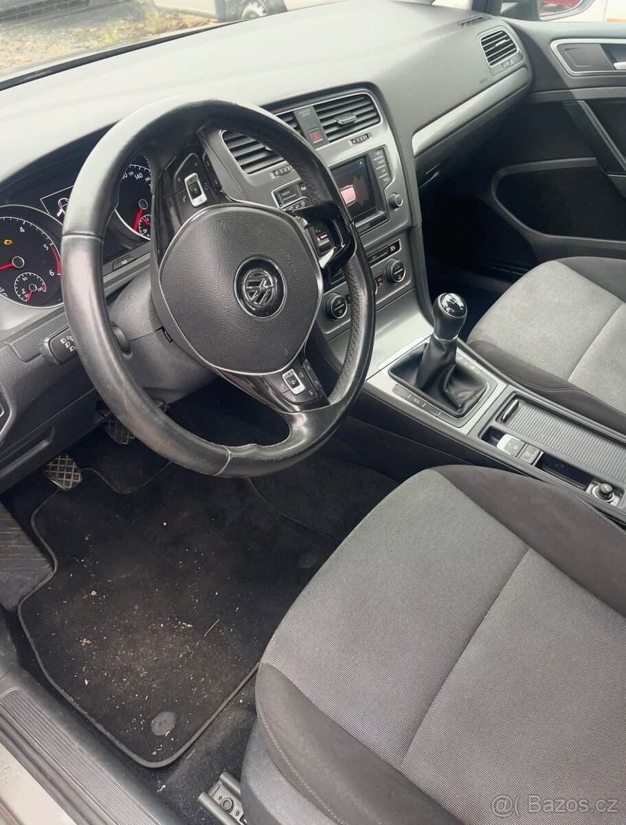 Volkswagen GOLF 7 Variant 1.6TDI Bluemotion - 5