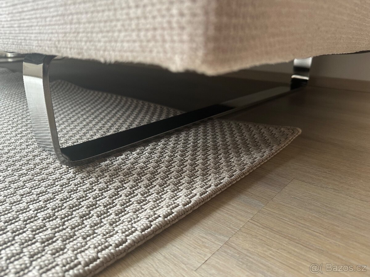 Třímístná pohovka - 5