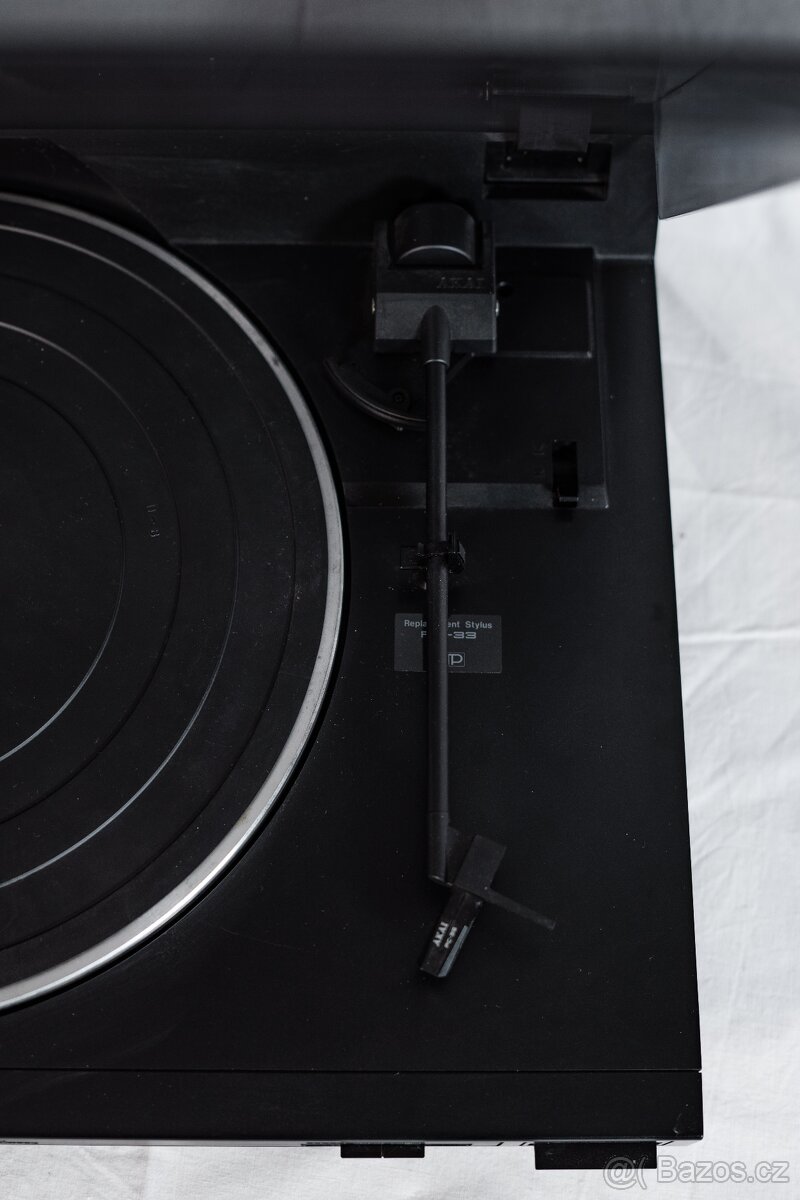 Gramofon AKAI - 5