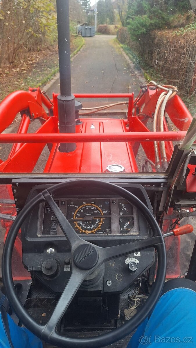 TRAKTOR YANMAR F37D - 5