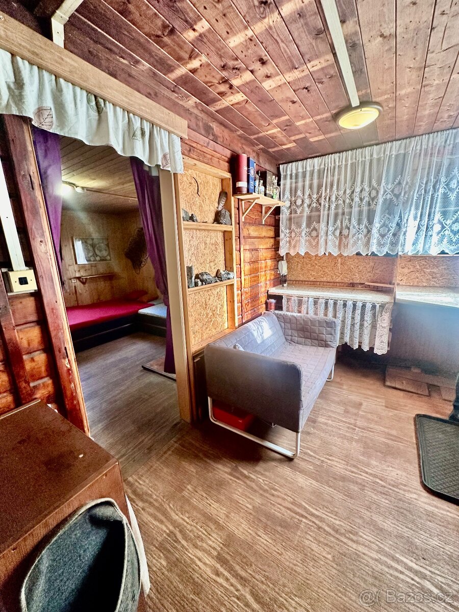 Chata 3+1 , 52m2 okres Praha východ - 5