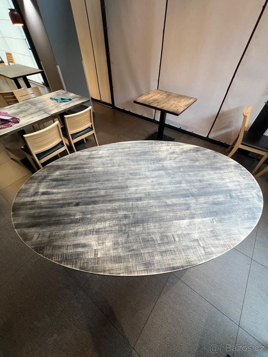 Dřevěný stůl - 5