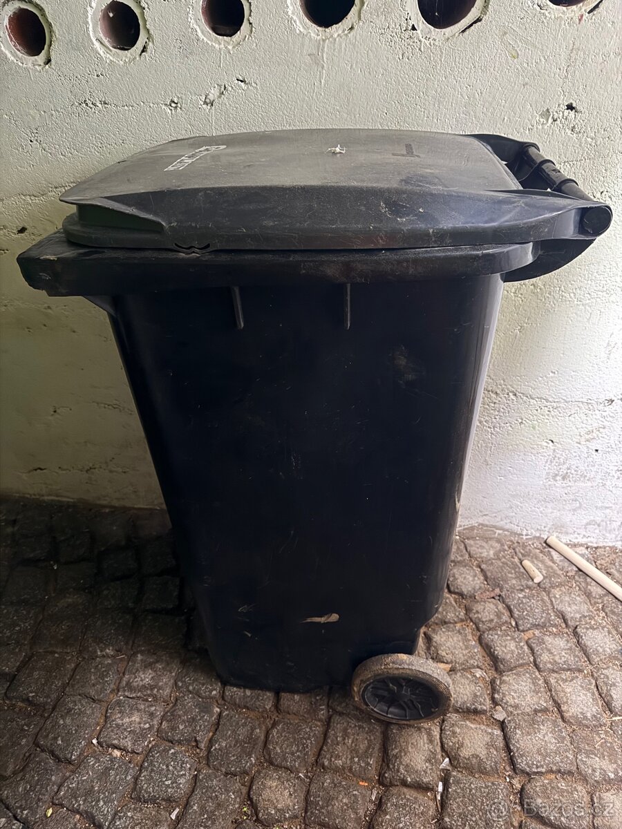 Plastová popelnice 240l - 5