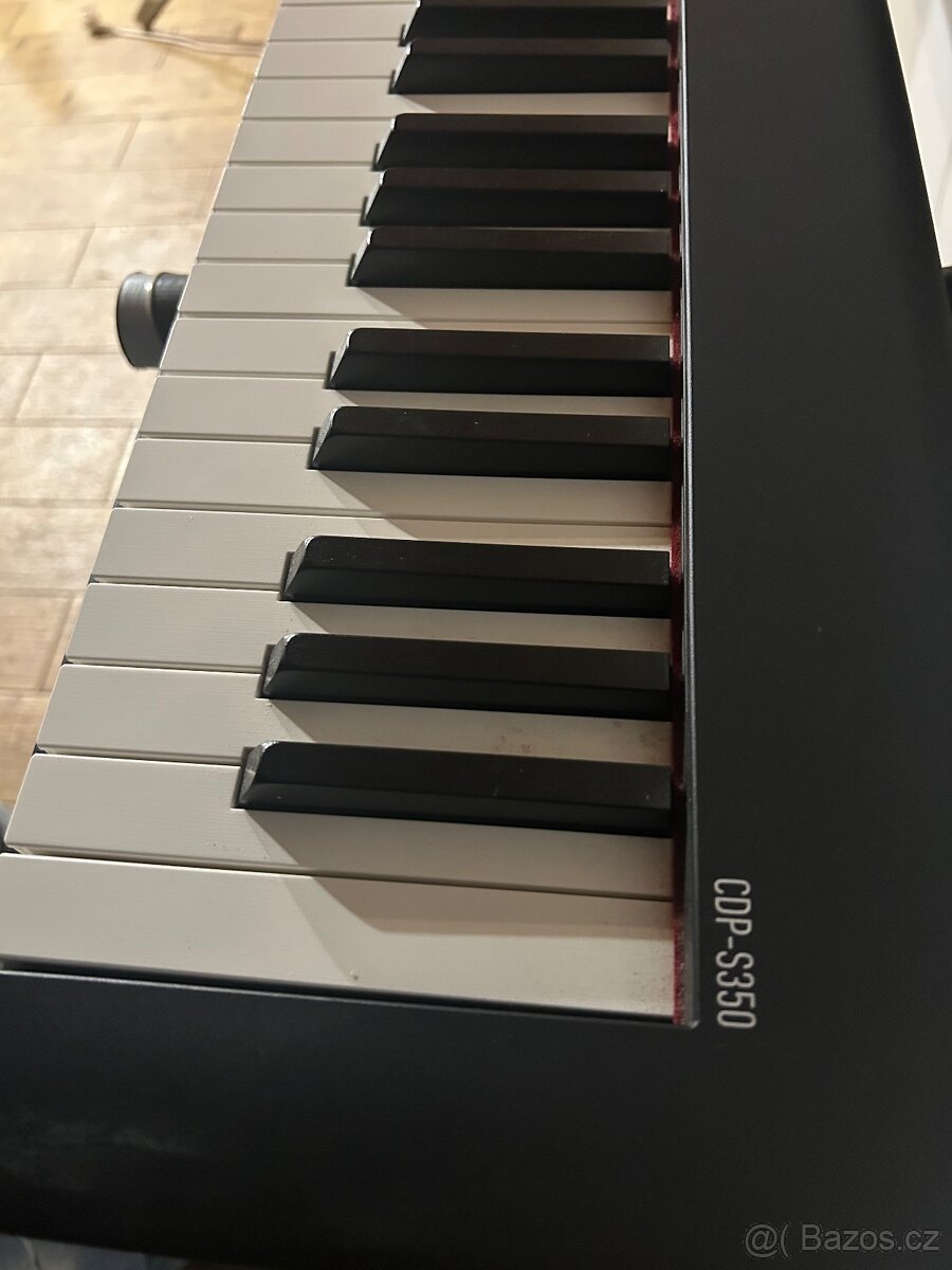 Yamaha PSR-260 keyboard s dynamickou klavesnici - 5