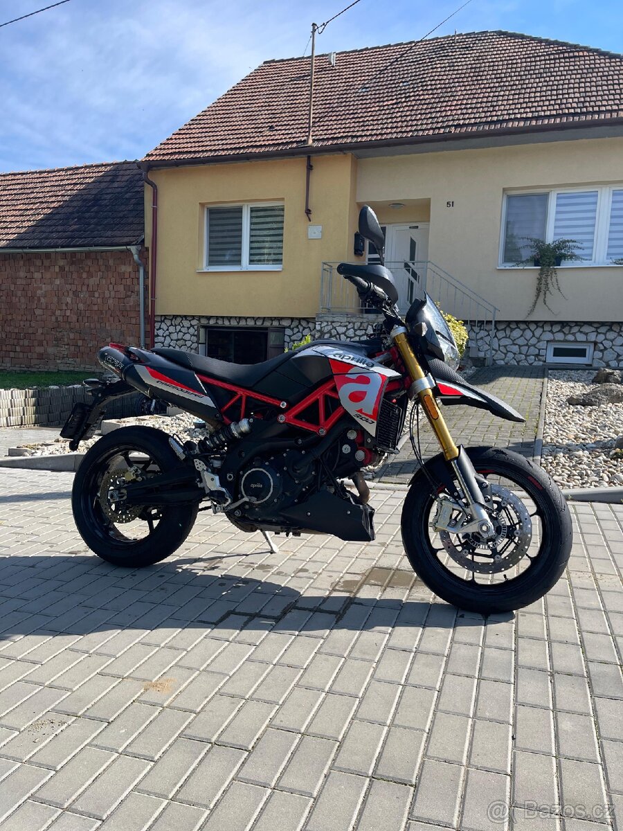 Aprilia Dorsoduro 900 - 5