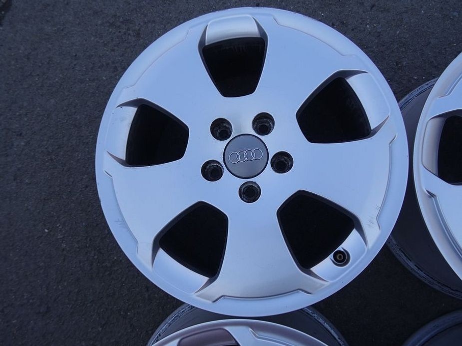 Alu disky origo Audi A3 17", rozteč 5x112, ET 56 ,šíře 7,5J - 5