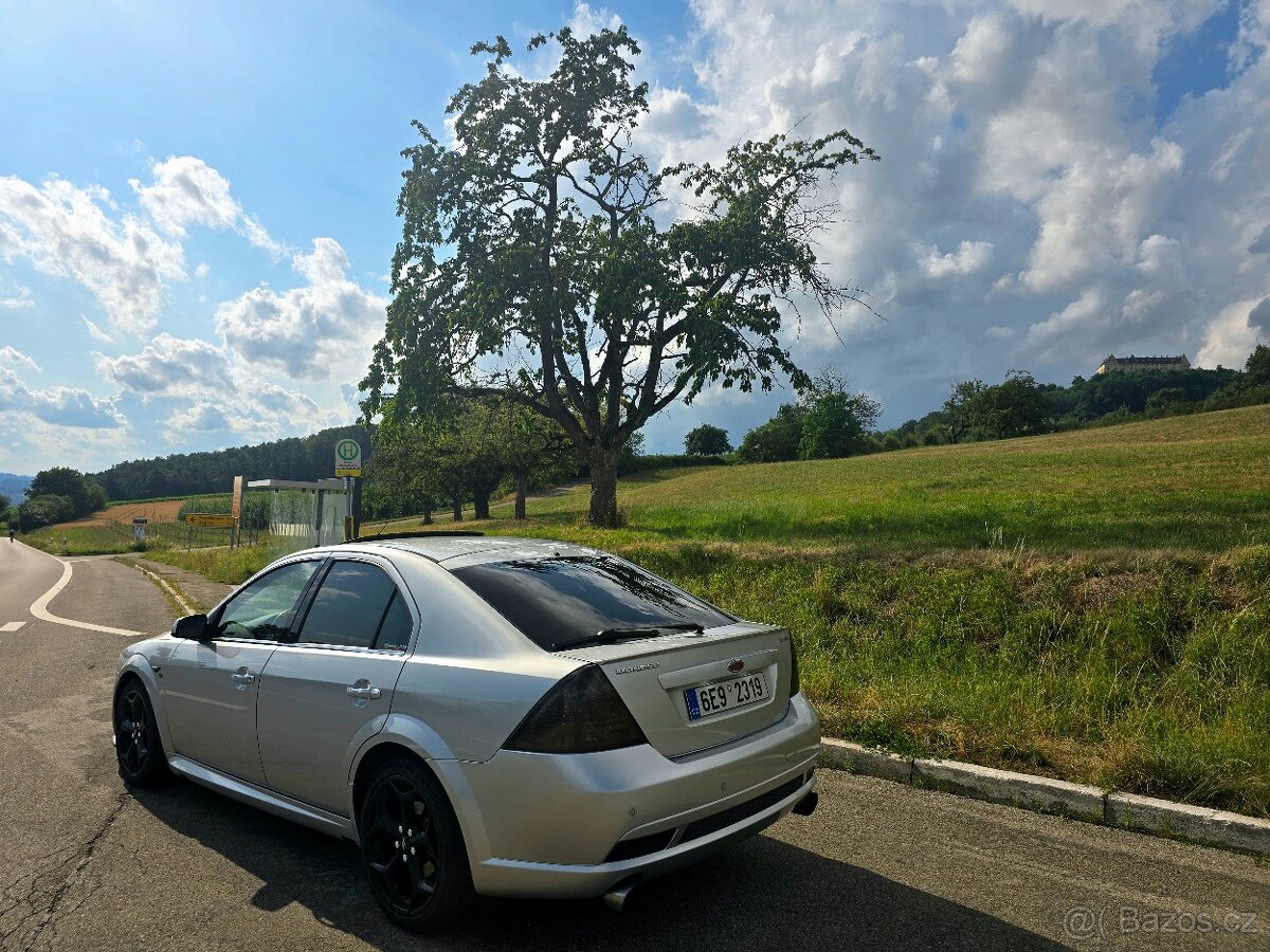 Ford mondeo ST220 - 5