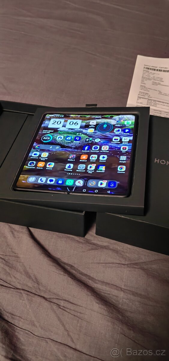 Honor magic V5 Ford - 5