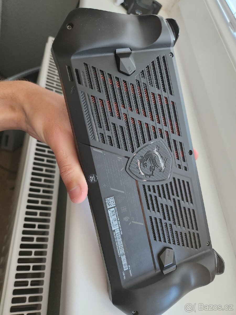 Herní konzole MSI Claw A1M-059 - 5