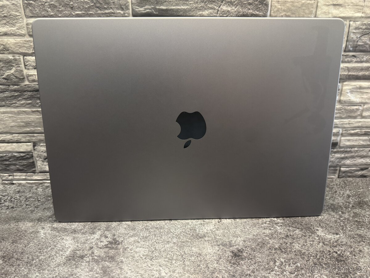MacBook Pro 16” 2023 M2 Pro / 16GB / 512GB - 5