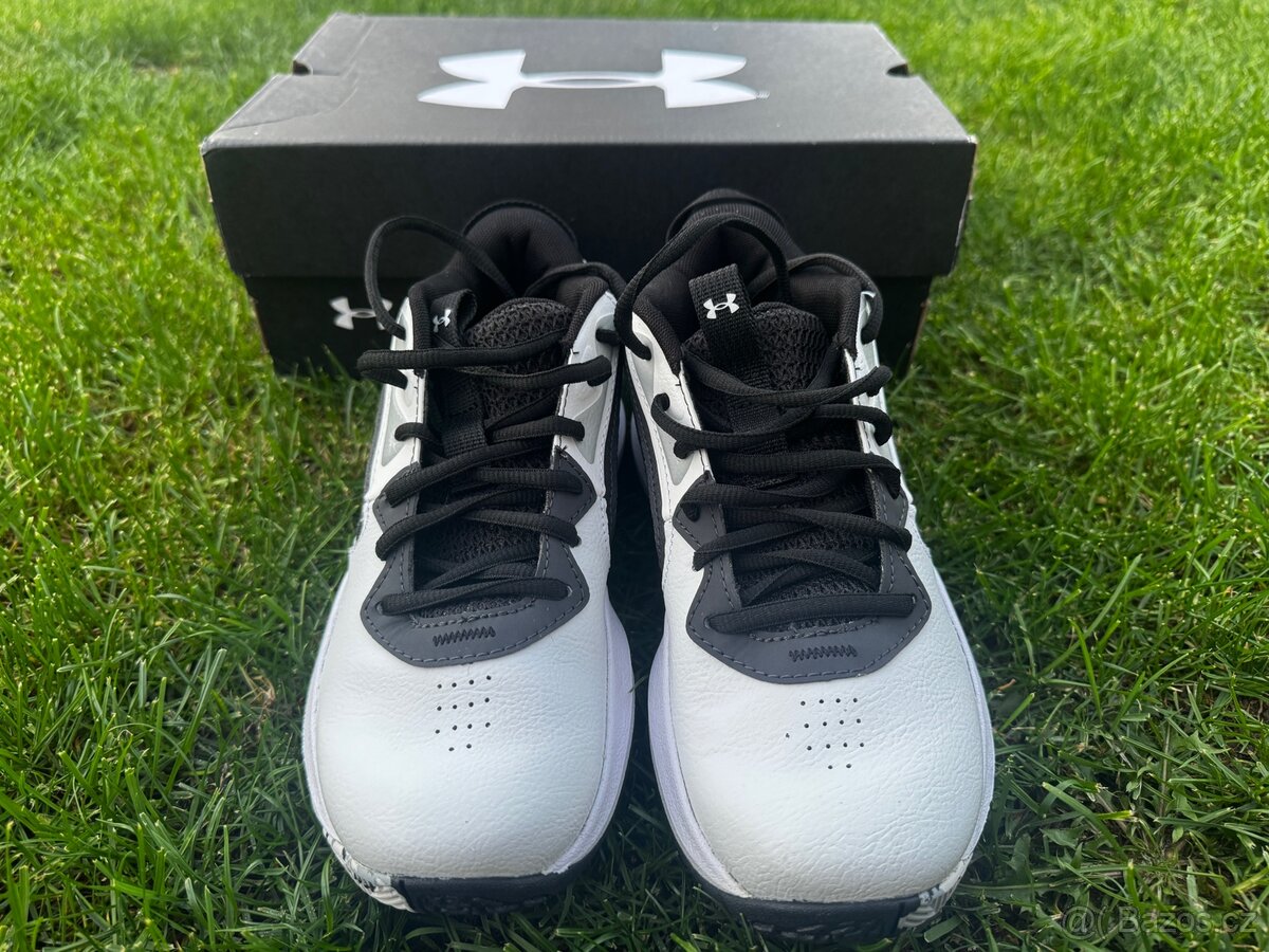 Obuv Under Armour velikost EU 35,5 - 5