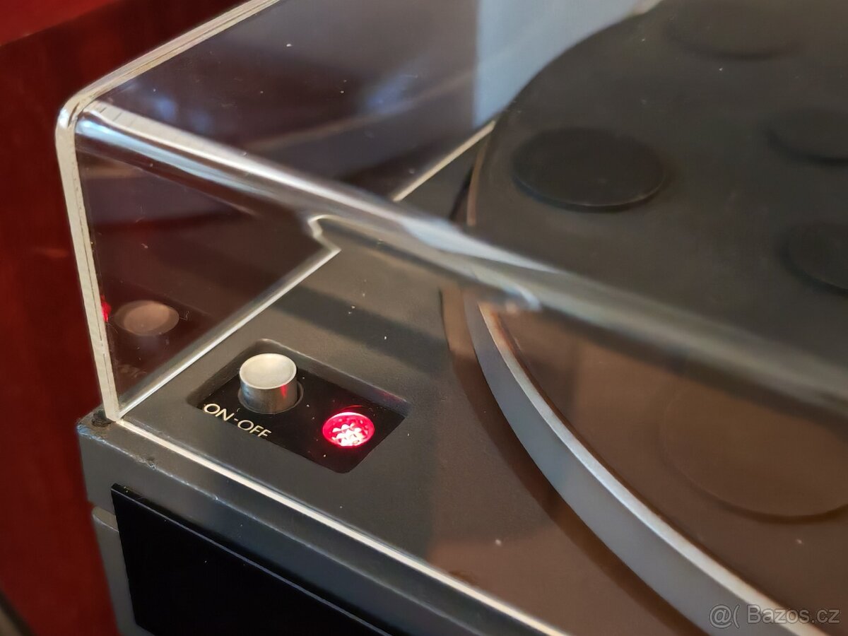 Gramofon TESLA MC400 - 5