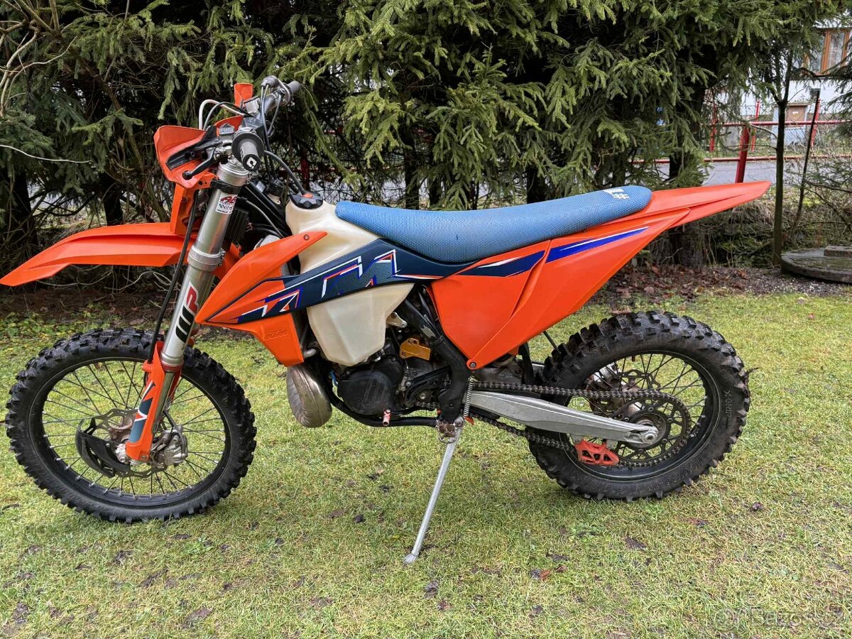 KTM 300 EXC TPI – r. 2022 - 5
