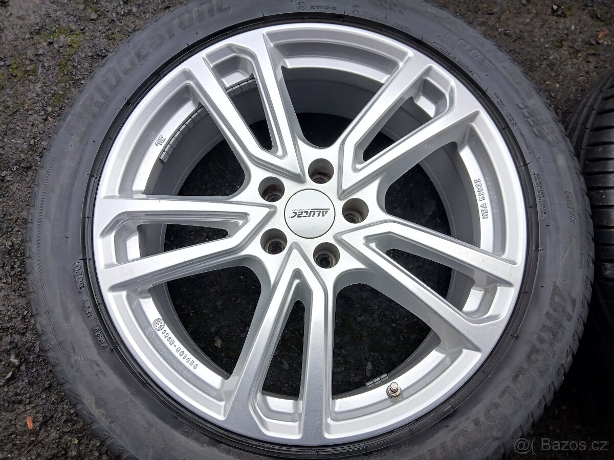 Prodám sadu ALU kol Alutec 235/50R19 letní - 5