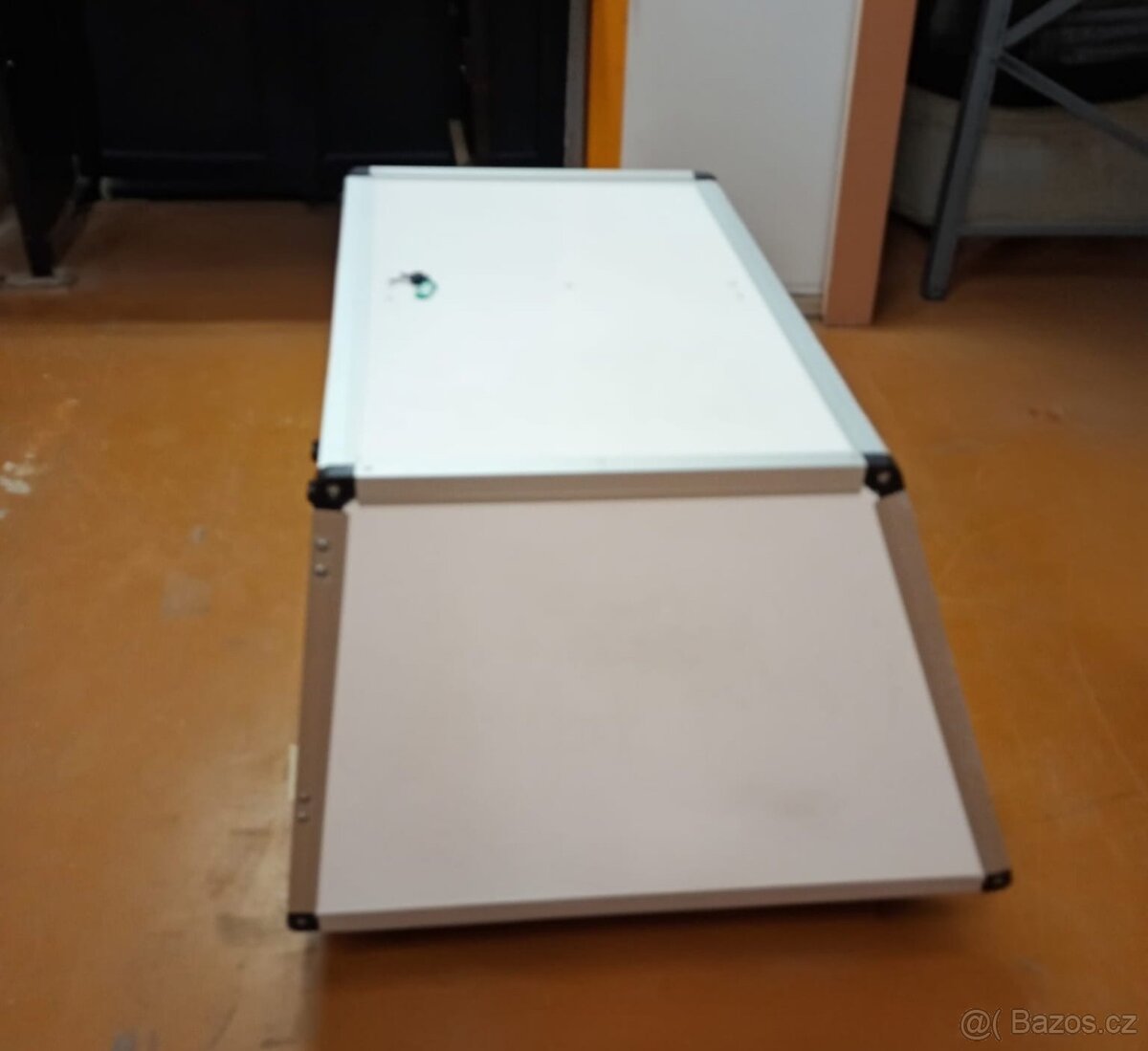 Box4Dogs přepravní klec do auta - 5