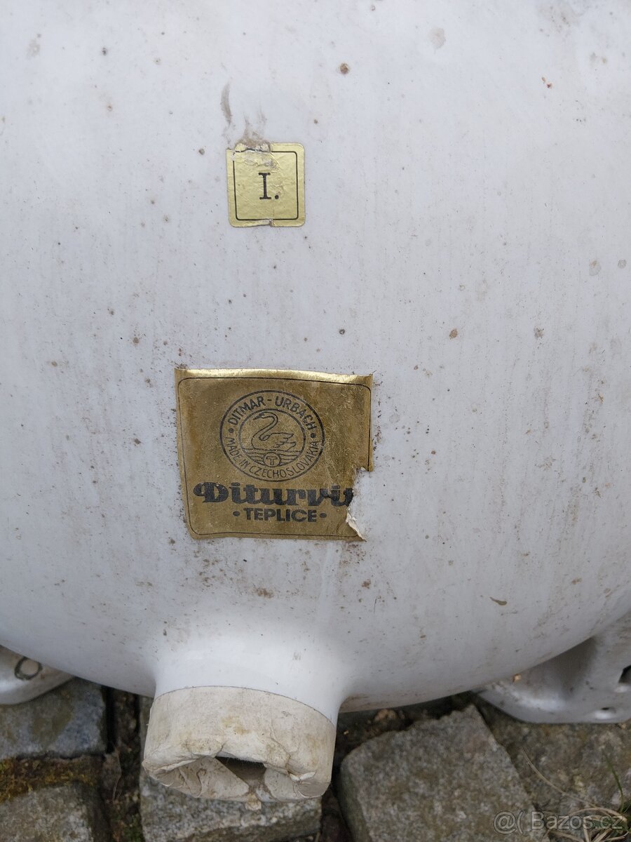 Umyvadlo a zachodová mísa - 5