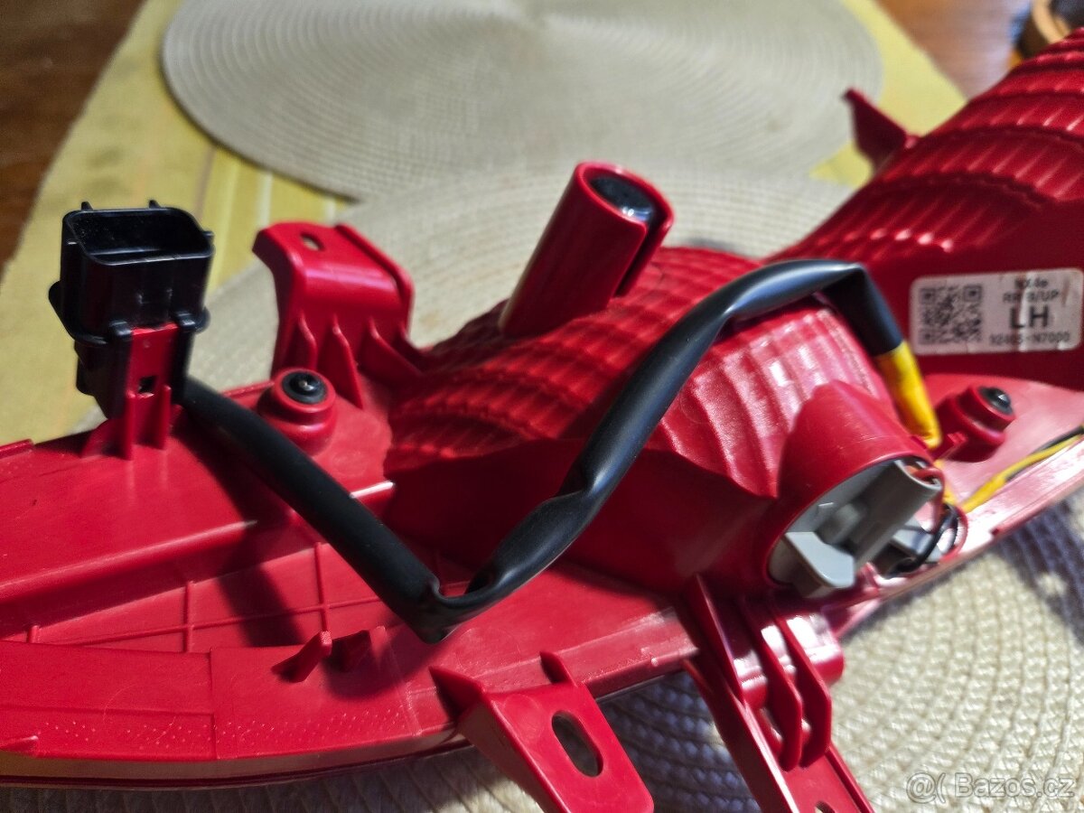 Zadní couvací/mlhové světlo na Hyundai Tucson NX4 2021-2024 - 5