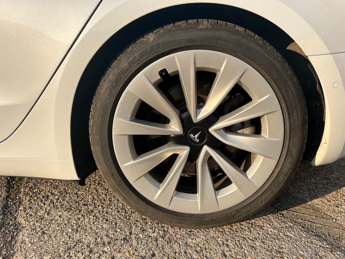 Tesla Model 3 Long Range Dual Motor|2019|Autopilot|Tažné| - 5