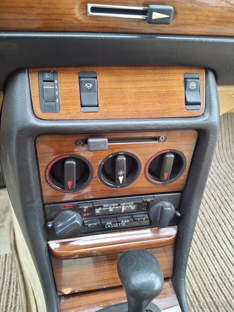 Mercedes-Benz W123 Coupe 280CE - 5