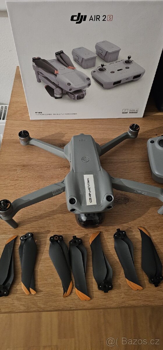 Dron DJI AIR 2S - 5