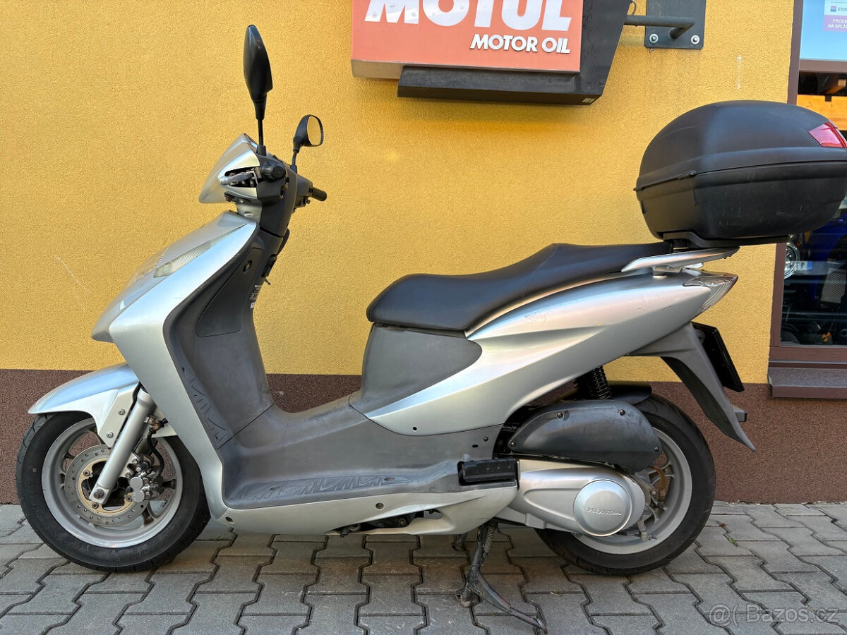 Honda Dylan 150 - 5