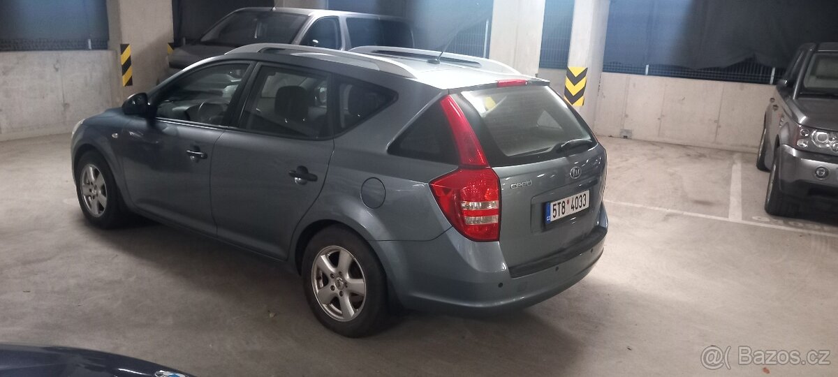 Kia Ceed 1.4 80kw rok 2009 klima 152000km - 5