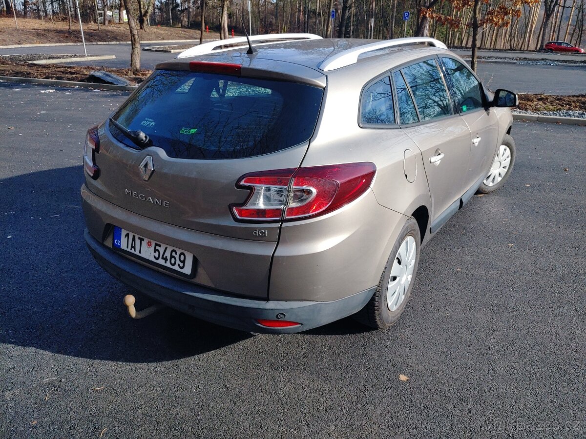 Renault Mégane 1.9 dCi 96 kW - 5
