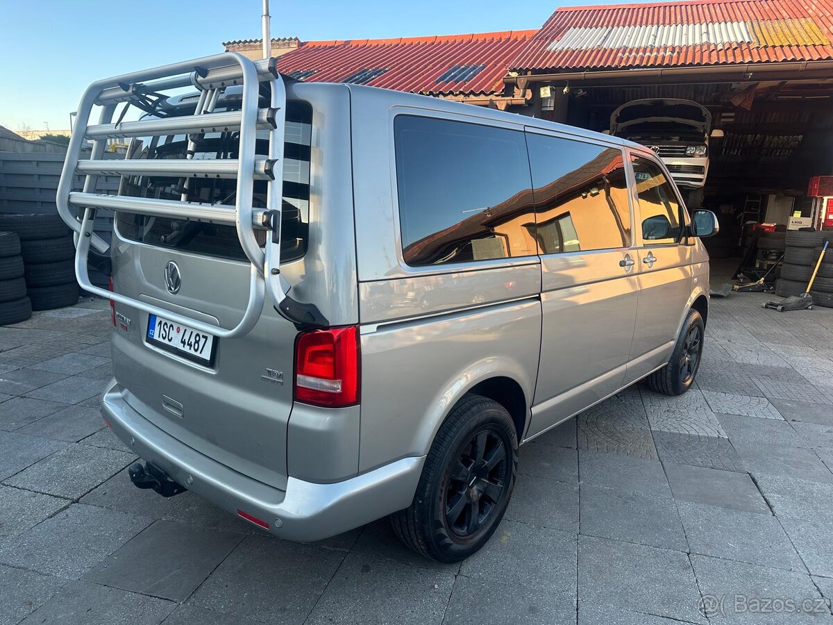 Volkswagen Multivan 2011 4x4 - 5