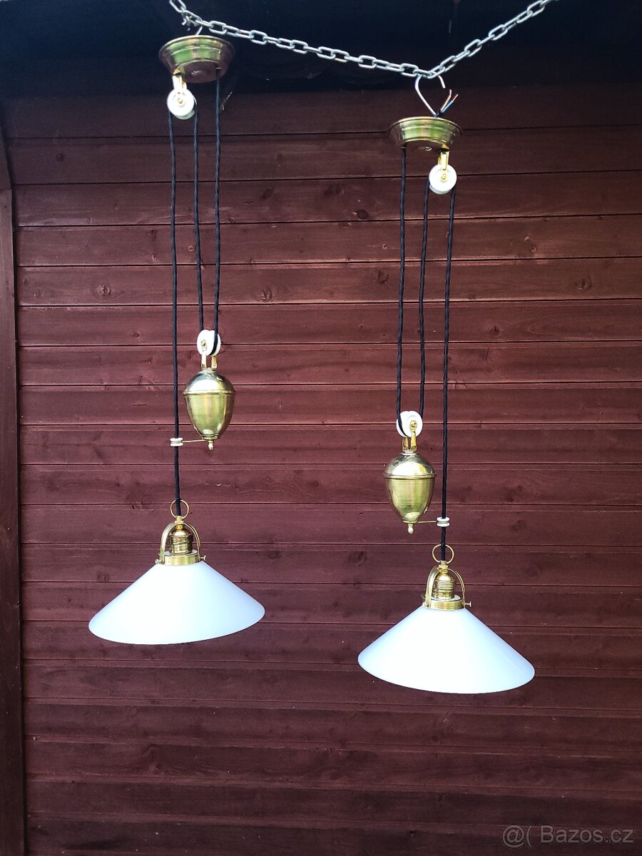 mosazná stahovačka, stahovací lustr, bílé stínidlo,až 4 ks - 5
