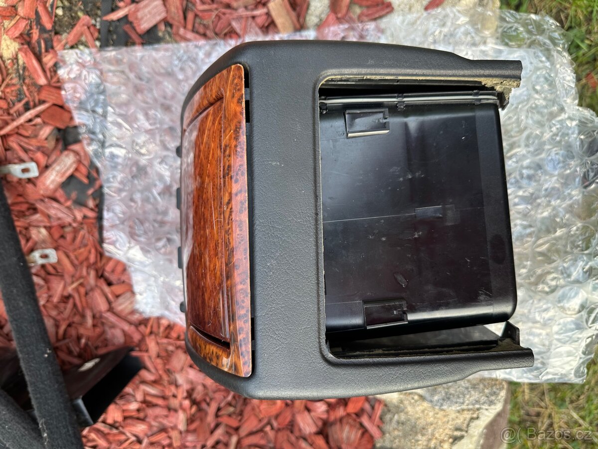 BMW Individual E39 - zadní konzole / lednice / chladicí box - 5