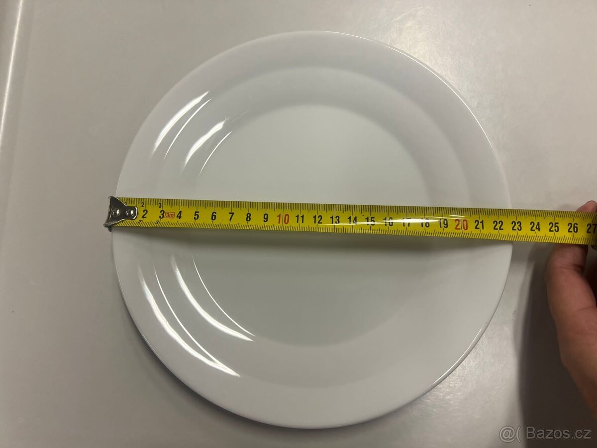 Bílý porcelánový talíř - 5