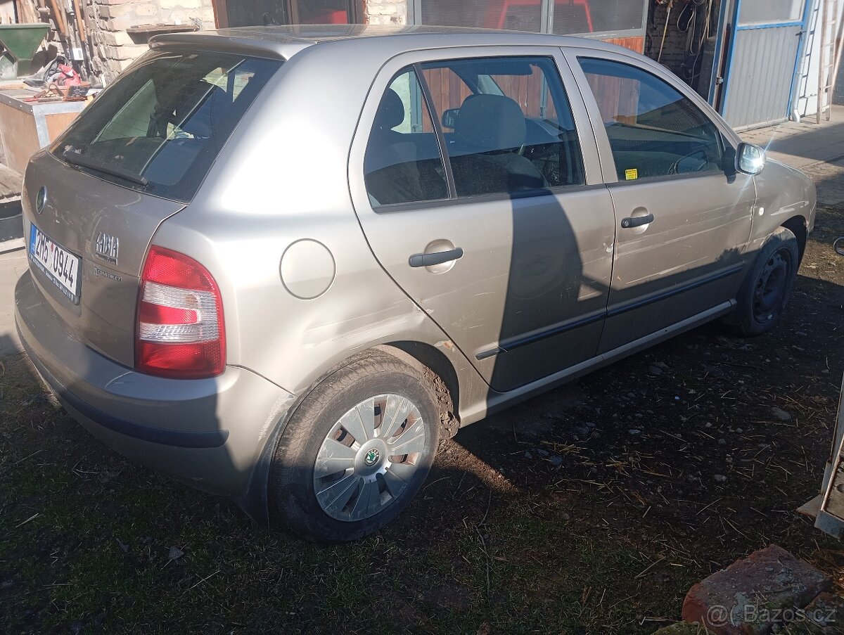 Fabia 1.2HTP 40kw na náhradní díly - 5